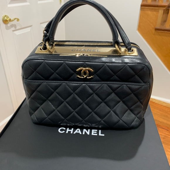 CHANEL Lambskin Quilted Trendy CC Bowling Bag Black Gold Hardware classic - Picture 7 of 16